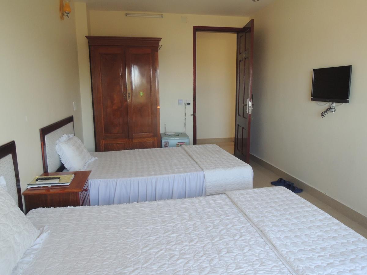 Ngan Ha Hotel Dong Hoi Kültér fotó