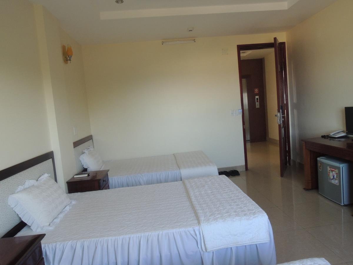 Ngan Ha Hotel Dong Hoi Kültér fotó