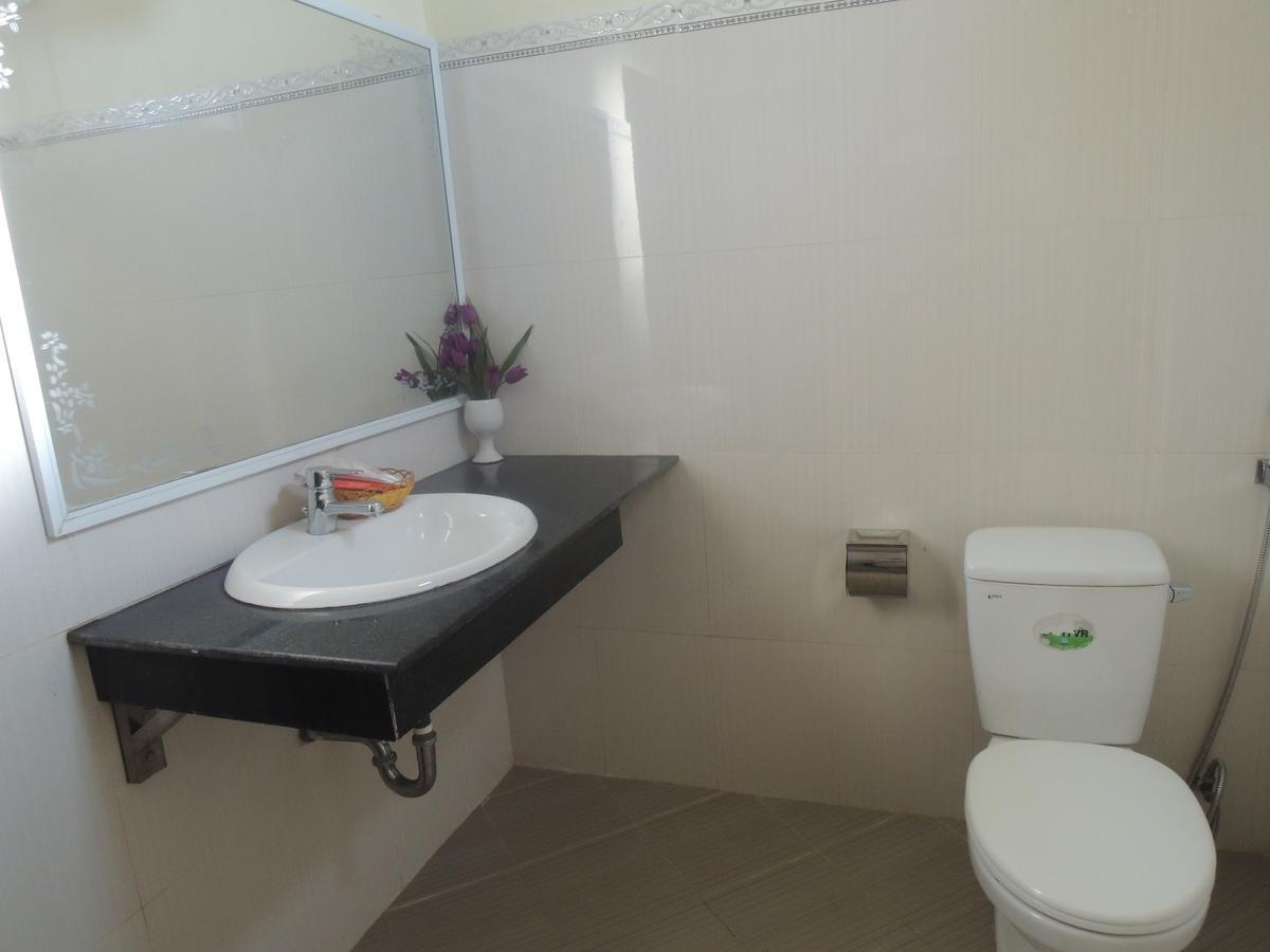 Ngan Ha Hotel Dong Hoi Kültér fotó