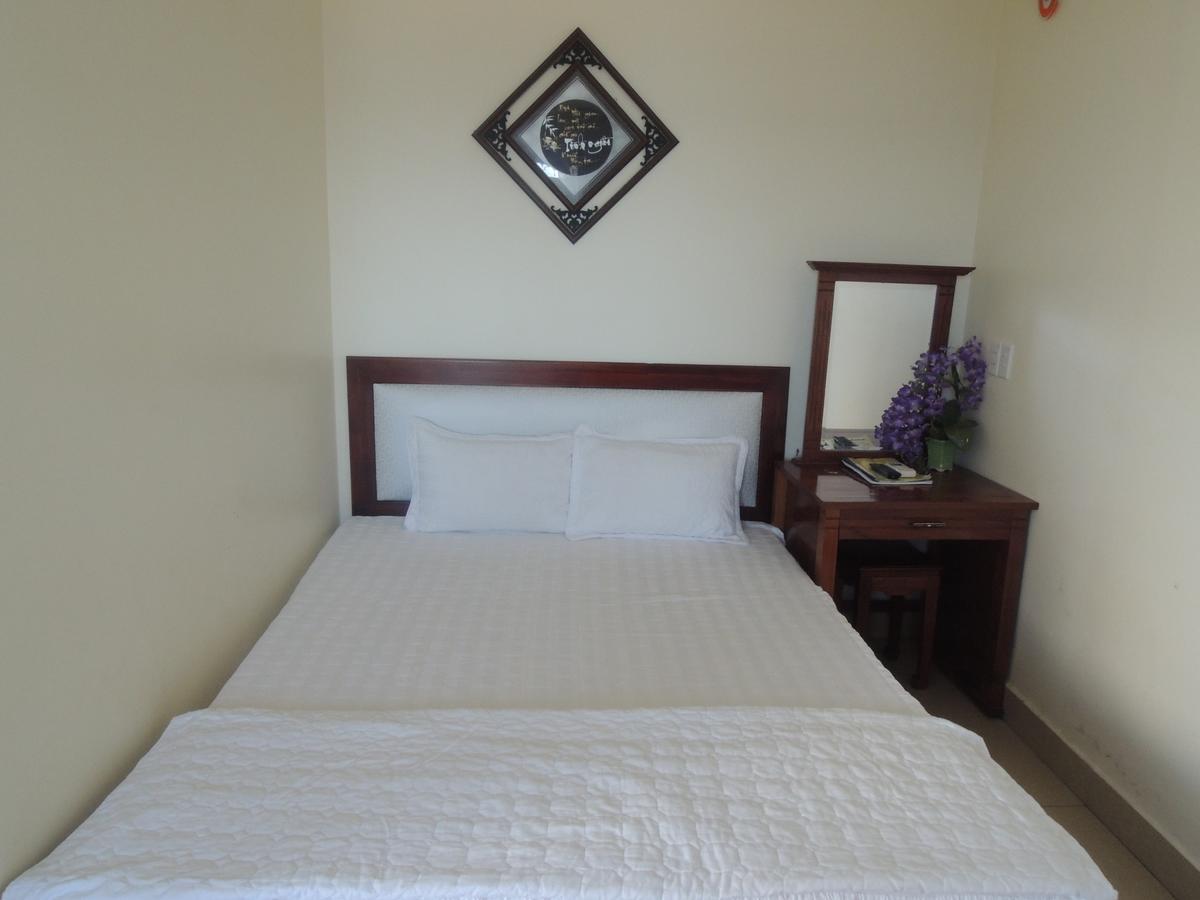 Ngan Ha Hotel Dong Hoi Kültér fotó